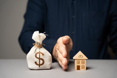 buy-house-or-wait-in-2024